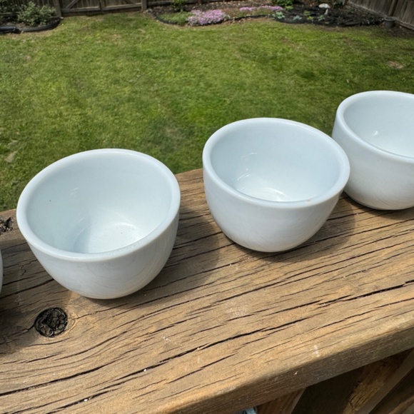 Small White Bowls - Picture 5 of 6